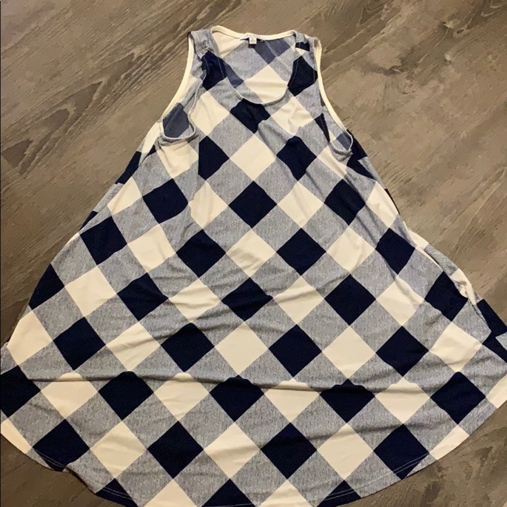 Flow dress with pockets